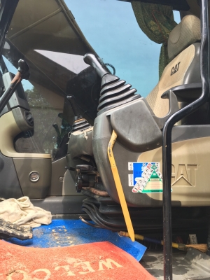 ขายรถแบคโฮ CAT 320 D ไมล์ 11000 ชม.เอกสารเล่มทะเบียน ราคา 1650000