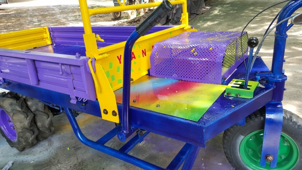 รถบรรทุกล้อยาง นั่งขับและดินตาม พร้อมใช้งาน รหัสสินค้า B2-5 รับน้ำหนักบรรทุก 500 โล รถบรรทุกล้อยาง นั่งขับและดินตาม พร้อมใช้งาน รหัสสินค้า B2-5 รับน้ำหนักบรรทุก 500 โล