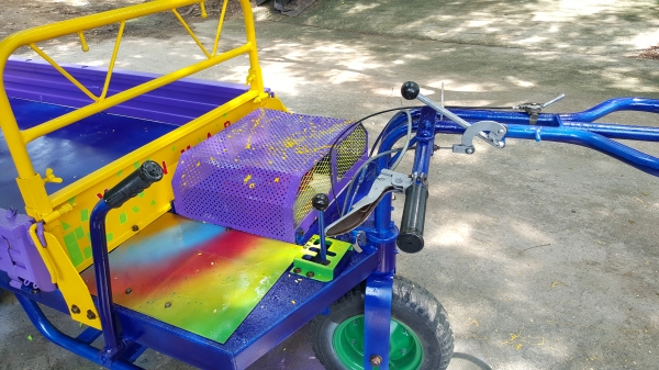 รถบรรทุกล้อยาง นั่งขับและดินตาม พร้อมใช้งาน รหัสสินค้า B2-5 รับน้ำหนักบรรทุก 500 โล รถบรรทุกล้อยาง นั่งขับและดินตาม พร้อมใช้งาน รหัสสินค้า B2-5 รับน้ำหนักบรรทุก 500 โล