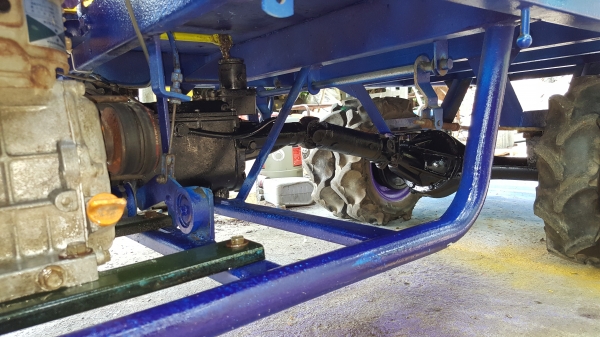 รถบรรทุกล้อยาง นั่งขับและดินตาม พร้อมใช้งาน รหัสสินค้า B2-5 รับน้ำหนักบรรทุก 500 โล รถบรรทุกล้อยาง นั่งขับและดินตาม พร้อมใช้งาน รหัสสินค้า B2-5 รับน้ำหนักบรรทุก 500 โล