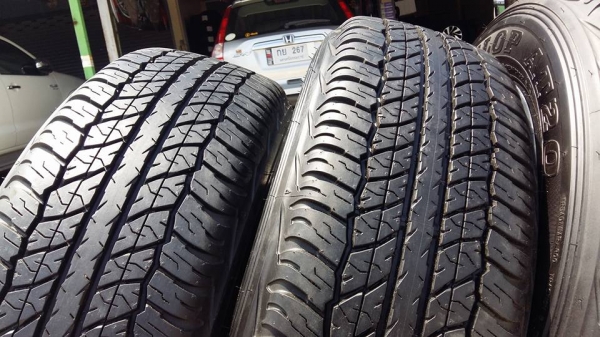 ขายล้อแม็กป้ายแดง triton plus 17" ยางปี16 สนใจติดต่อ ตาเล็ก ล้อและยางครับ 081-3747940