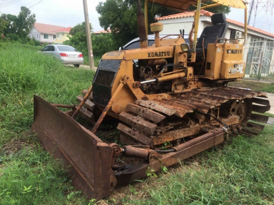 ขายรถแทรคเตอร์ KOMATSU D20PL-5 กับ MITSUBICHI BD2F ราคา 180000