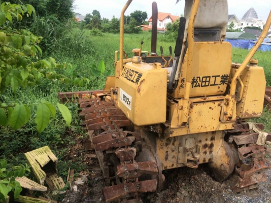 ขายรถแทรคเตอร์ KOMATSU D20PL-5 กับ MITSUBICHI BD2F ราคา 180000