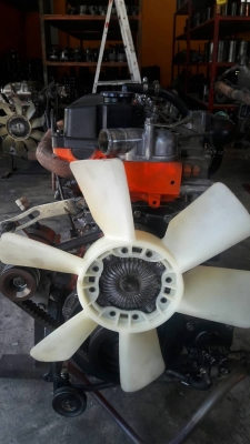 เครื่องยนต์อีซูสุ6HH1#210แรงม้าข้อแสตนดาร์ดเครื่องสวยติดดีมากครับ