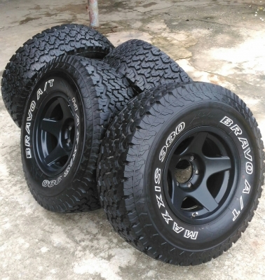 ขายยาง AT 32 พร้อมล้อ ขายยาง AT 32 พร้อมล้อ