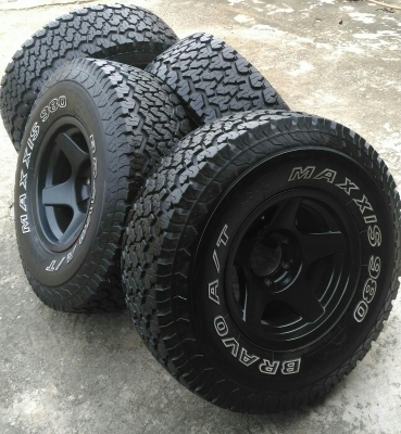 ขายยาง AT 32 พร้อมล้อ ขายยาง AT 32 พร้อมล้อ