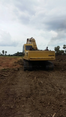ขายรถแบคโฮ KOMATSU PC200-6 ระบบไฟเต็ม เอกสารอินวอย ราคา 750000 ขายรถแบคโฮ KOMATSU PC200-6 ระบบไฟเต็ม เอกสารอินวอย ราคา 750000