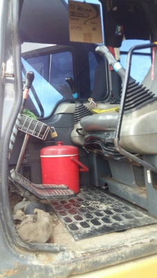 ขายรถแบคโฮ KOMATSU PC200-6 ระบบไฟเต็ม เอกสารอินวอย ราคา 750000 ขายรถแบคโฮ KOMATSU PC200-6 ระบบไฟเต็ม เอกสารอินวอย ราคา 750000
