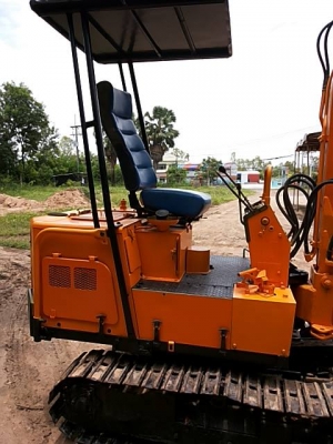 ขายแมคโครเล็ก ยันม่า YB25-LM สภาพพร้อมใช้งาน