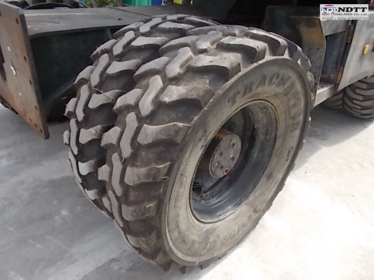 ขอนำเสนอรถขุดล้อยาง Hitachi ZX130W นำเข้าจากญี่ปุ่น ขายตามสภาพ  (ราคาไม่แพง)