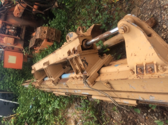 กระบอกไฮดรอลิกค์แกน80ยาว4.40เมตร2ทางพร้อมใช้