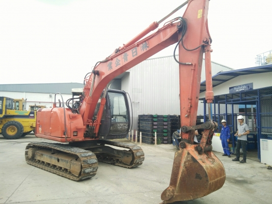 รถขุด Hitachi รุ่น EX135USR