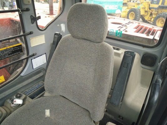 รถขุด Hitachi รุ่น EX135USR