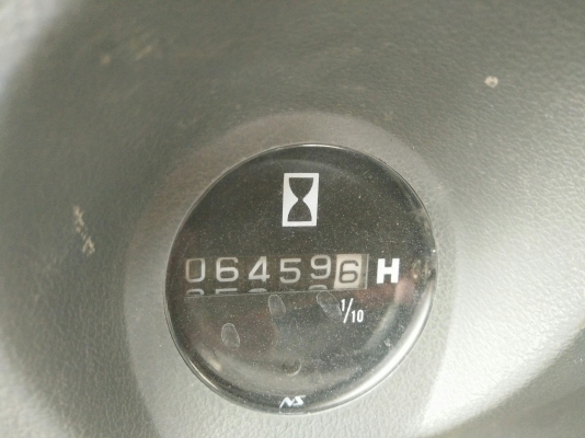 รถขุด Hitachi รุ่น EX135USR