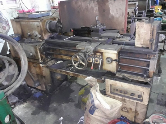 ขายเครื่องกลึง5ฟุตใต้หวัน3เพลาราคากันเองครับถูกๆนะ