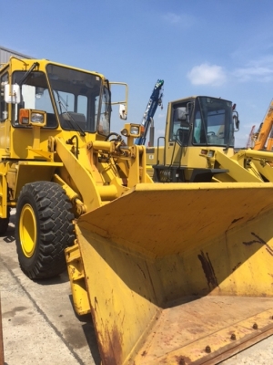 มาถึงแล้วอีกเช่นกัน รถตัก ขนาด 2 คิว KOMATSU  WA200-1