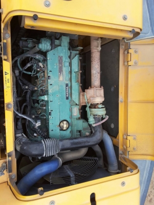 ขายรถแบคโฮ VOLVO EC210B เอกสารเล่มทะเบียน ไมล์ 13000 ชม.ราคา 1180000