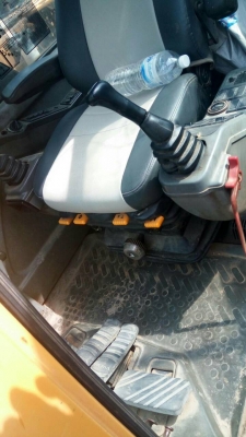 ขายรถแบคโฮ VOLVO EC210B เอกสารเล่มทะเบียน ไมล์ 13000 ชม.ราคา 1180000