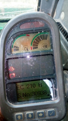 ขายรถแบคโฮ VOLVO EC210B เอกสารเล่มทะเบียน ไมล์ 13000 ชม.ราคา 1180000