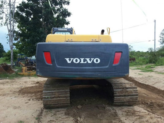 ขายรถแบคโฮ VOLVO EC210B เอกสารเล่มทะเบียน ไมล์ 13000 ชม.ราคา 1180000