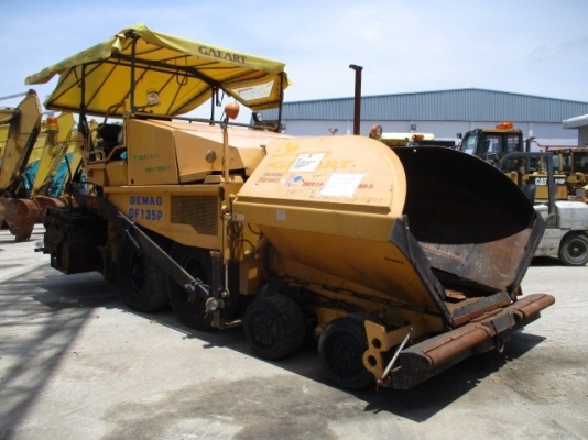 รถปูยาง Demag DF130P รถปูยาง 9 เมตร นำเข้าจากญี่ปุ่น รถปูยาง Demag DF130P รถปูยาง 9 เมตร นำเข้าจากญี่ปุ่น