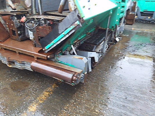 รถปูยาง VOGELE Super2100 นำเข้าญี่ปุ่น พร้อมให้เข้ามาตรวจสภาพครับ รถปูยาง VOGELE Super2100 นำเข้าญี่ปุ่น พร้อมให้เข้ามาตรวจสภาพครับ