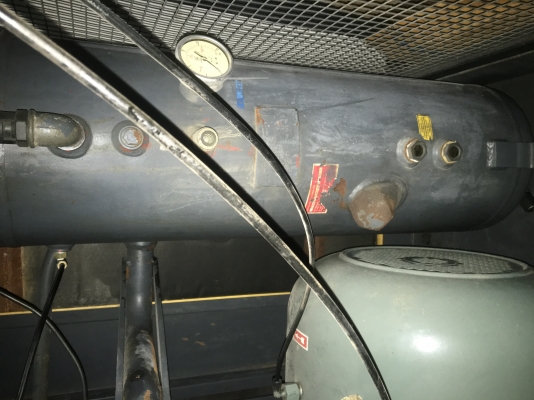 ปั้มลมแบบสกรูมือสอง kaeser 50 hp พร้อมใช้งาน ปั้มลมแบบสกรูมือสอง kaeser 50 hp พร้อมใช้งาน