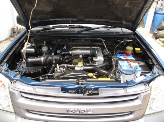 ISUZU DMAX หัวเดียว 2500 CC เกียร์ธรรมดา ปี 2004