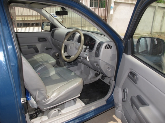 ISUZU DMAX หัวเดียว 2500 CC เกียร์ธรรมดา ปี 2004