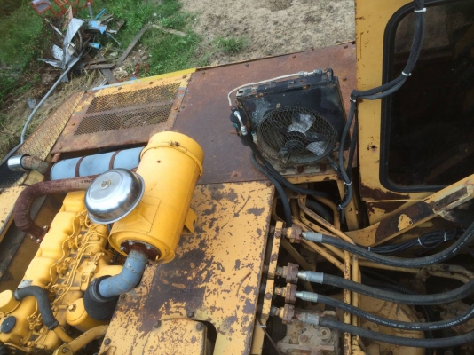 ขายรถแบคโฮ KOMATSU PC200-2 ราคา 450000