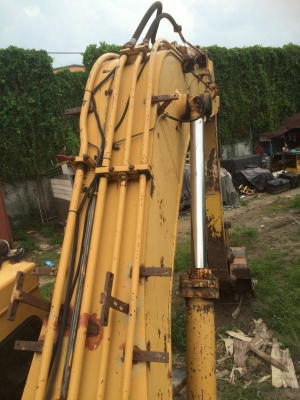 ขายรถแบคโฮ KOMATSU PC200-2 ราคา 450000