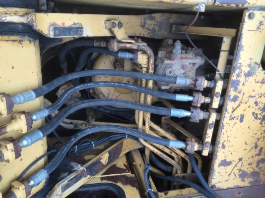 ขายรถแบคโฮ KOMATSU PC200-2 ราคา 450000