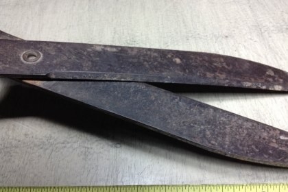 ขายกรรไกรตัดหญ้างานเก่าสภาพดีเหล็กดีด้ามไม้ Made in Usa. ขายกรรไกรตัดหญ้างานเก่าสภาพดีเหล็กดีด้ามไม้ Made in Usa.