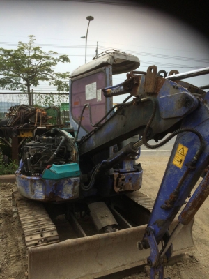 ขายรถแบคโฮ KOMATSU PC38UU2 เอกสารอินวอย ราคา 350000