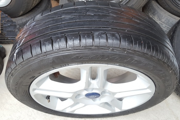ขายล้อ Ford Fiesta16 ยางปี 1814  4 ล้อ