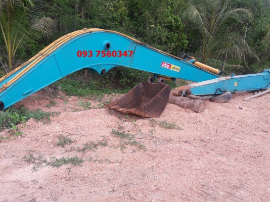 ขายบูมยาว ใช้สำหรับ รถแบคโฮ KOBELCO SK200 MARK 5