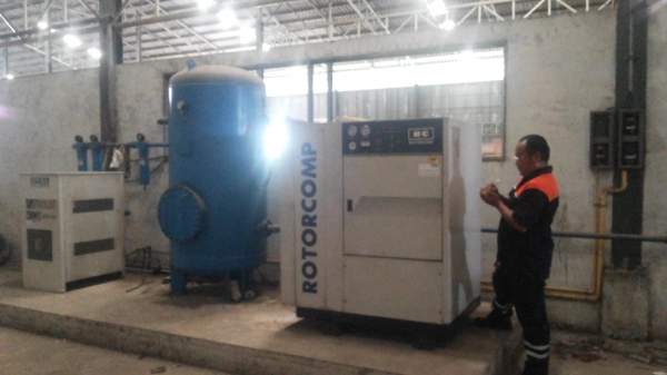 รับซ่อมปั้มลม overhaul ลูกสูบ สกรู แวนทุกยี่ห้อ 0912152886,0835848866