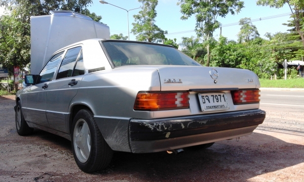 BENZ 190e 2.0 cc. A/TM/T ติดแก๊ส BENZ 190e 2.0 cc. A/TM/T ติดแก๊ส
