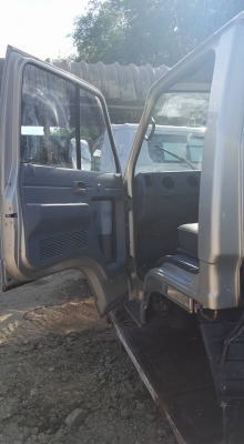 FROM JAPANหัวเก๋งรถบรรทุก6ล้อกลาง CABIN ISUZU NPR66P/หัวปิ๊บ* (รุ่นยกหัวได้/มีแหนบ/มีคัสซี)ราคาเพียง 69,000 บาท