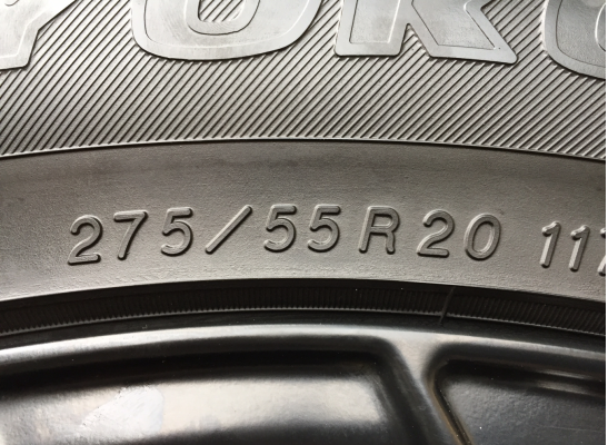 ล้อ XD Rockstar ขอบ20 สภาพสวย ไม่มีซ่อม พร้อมยาง Yokohama 275 55 20 ปี14 ดอกเต็ม ใช้กันยาว ราคาไม่แพง