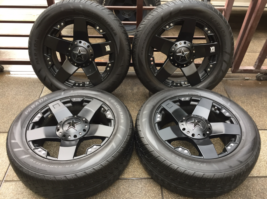 ล้อ XD Rockstar ขอบ20 สภาพสวย ไม่มีซ่อม พร้อมยาง Yokohama 275 55 20 ปี14 ดอกเต็ม ใช้กันยาว ราคาไม่แพง