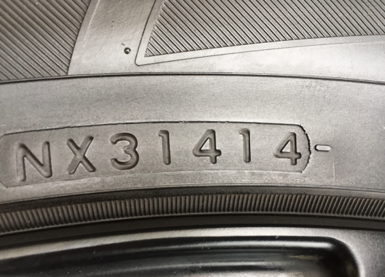 ล้อ XD Rockstar ขอบ20 สภาพสวย ไม่มีซ่อม พร้อมยาง Yokohama 275 55 20 ปี14 ดอกเต็ม ใช้กันยาว ราคาไม่แพง