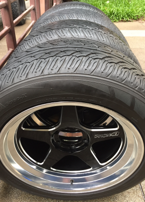 ล้อ Lenso Project D ขอบ20 สภาพสวย ไม่มีซ่อม พร้อมยาง 265 50 20 ปี13 ดอกเต็ม ใช้กันยาว ราคาไม่แพง