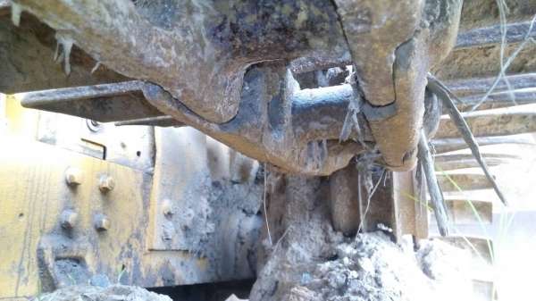 ขายรถแทรกเตอร์ D-4-E หัวฉีดไดเร็ก ช่วงล่าง 80\% สภาพพร้อมใช้งาน ขายไม่แพงครับ