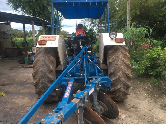 รถไถฟ๊อต 6600T5พร้อมเล่มทะเบียน อุปกรครบมีผานหน้าและผานหลังมีผานยกล่องไห้ราคา370000 รถไถฟ๊อต 6600T5พร้อมเล่มทะเบียน อุปกรครบมีผานหน้าและผานหลังมีผานยกล่องไห้ราคา370000