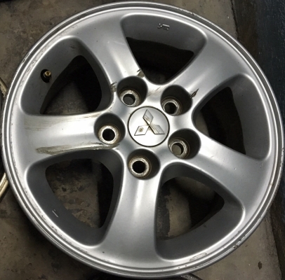 เเม็ก Misubishi Triton ขอบ 15 เเม็ก Misubishi Triton ขอบ 15