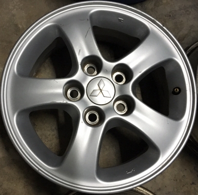 เเม็ก Misubishi Triton ขอบ 15 เเม็ก Misubishi Triton ขอบ 15