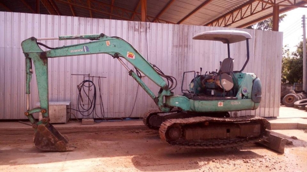 ขายรถขุดแบ็คโคเล็ก komatsu pc45-8 เก่านอกเอกสารใบอินวอยซ์ บูชสลักใหม่เครื่องเดิม ช่วงล่างดี