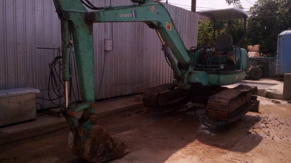 ขายรถขุดแบ็คโคเล็ก komatsu pc45-8 เก่านอกเอกสารใบอินวอยซ์ บูชสลักใหม่เครื่องเดิม ช่วงล่างดี