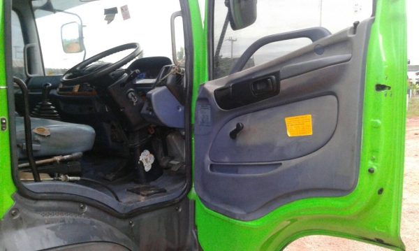 ขายเม้ก้าปี49เครื่องเทอรโบ220เดิมบางป้ายแดงใช้น้อยมาก20000โลแท้ปะกัน50000โล ขายเม้ก้าปี49เครื่องเทอรโบ220เดิมบางป้ายแดงใช้น้อยมาก20000โลแท้ปะกัน50000โล